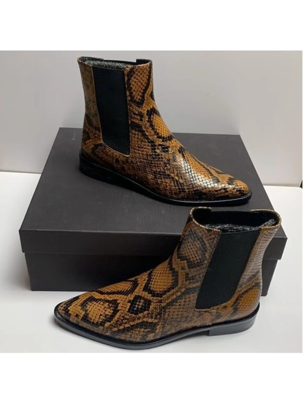 Freda Salvador Joan Chelsea Boots Womens 7.5 M Brass Snake Embossed Leather- 004